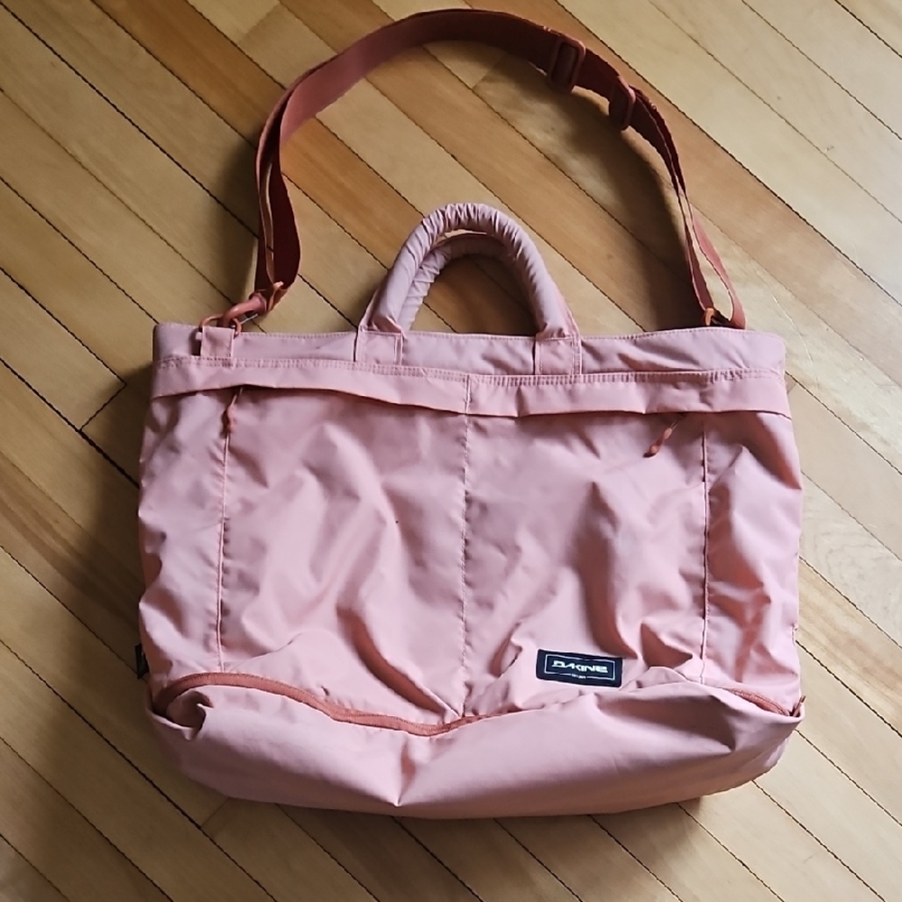 Dakine Verge Weekender Tote Bag. 34L.